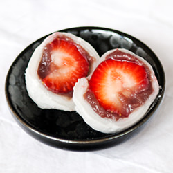 Strawberry Daifuku Mochi