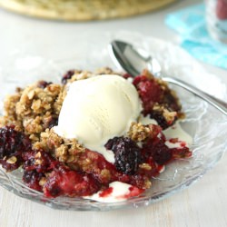 Blackberry Strawberry Crisp