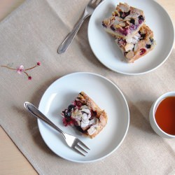 Berry and Almond Cake