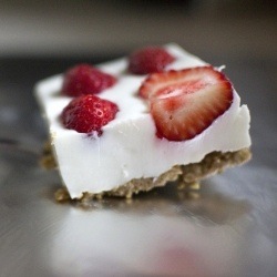 Cold Cheesecake with Strawberries