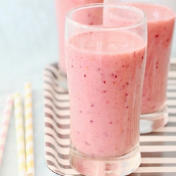 Mixed Berry Summer Smoothie