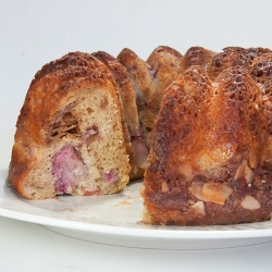 Strawberry Rhubarb Coffee Cake