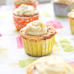 Cornbread Cupcakes & Honey Frosting