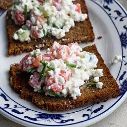 Rye Bread Madder with Cottage Cheese