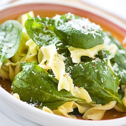 Twirly Pasta w/ Spinach & Queso