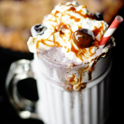 Blueberry Crumb Pie Milkshake