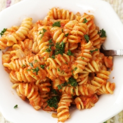 Creamy Roasted Red Pepper Pasta