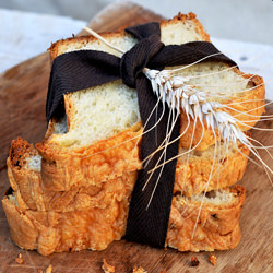 Cheddar & Onion English Bread