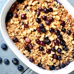 Baked Blueberry and Banana Oatmeal