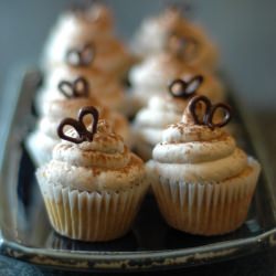 mini coffee chiffon cupcakes