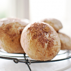 Spelt Pulla – Finnish Buns