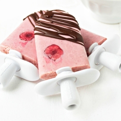 Cherries and Cream Pops