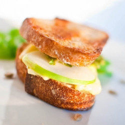 Apple & Brie Grilled Cheese