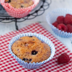 Bilberry-Raspberry Muffins