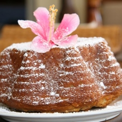 Spiced Chunky Apple Cake