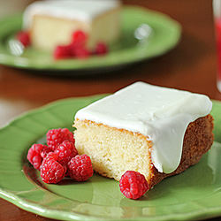 Yogurt Cake with Currant Raspberry