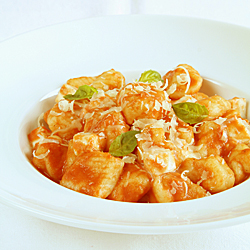 Gnocchi w/ Tomato Cream Sauce