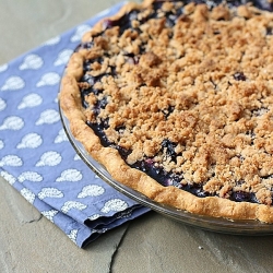 Blueberry Crumble Pie