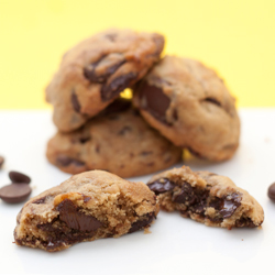 Chunky Chocolate Chips Cookies