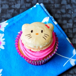 Hello Kitty Macaron Cupcake Toppers