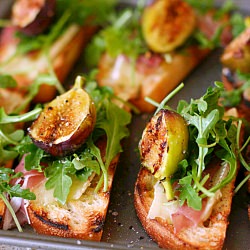 Grilled Crostini with Brie & Figs