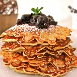 Oatmeal Pancakes & Blueberries