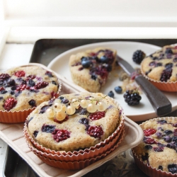 Berry Buckle Cake