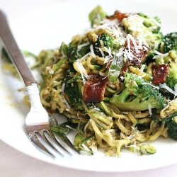 Pesto Zucchini “Spaghetti”