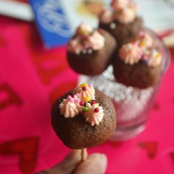 Cake Lollipops / Cake Pops