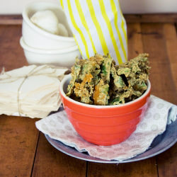 Spicy Cheese Kale Chips