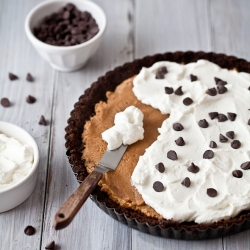 Peanut Butter Fluff Chocolate Tarte