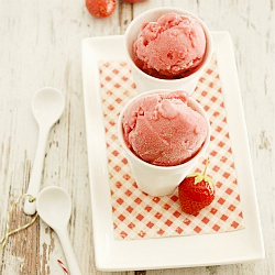 Strawberry and Yogurt Ice Cream