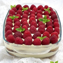 Raspberry Tiramisu