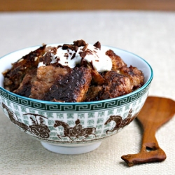 Slow Cooker Chocolate Bread Pudding