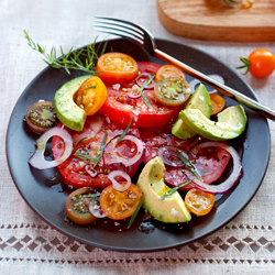 Avocado Tomato and Onion Salad