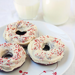 Red Velvet Mochi Mochi Doughnuts