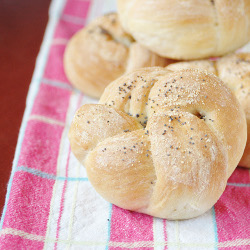 Kaiser Rolls