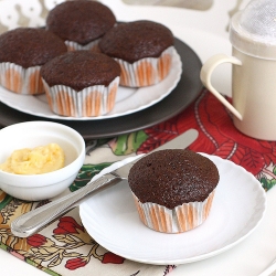 Hot Pepper Gingerbread Muffins