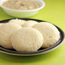 Soft Idli and Chutney