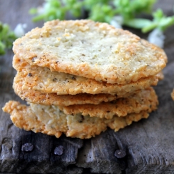 Romano Basil Flower Crackers