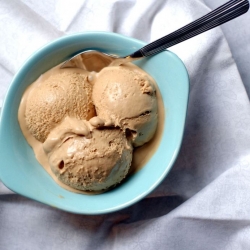 Caramel Latte No-Churn Ice Cream