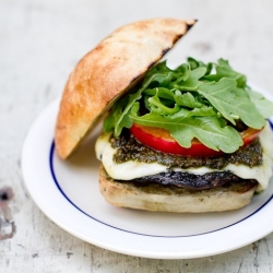 Pesto Portabello Burger