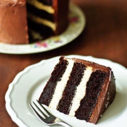 Salted Caramel Chocolate Fudge Cake