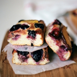 Blueberry & Peach Milk Bread