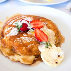 Fluffy Buttermilk Pancakes