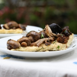 Mushroom and Herb Polenta