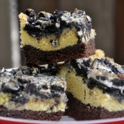 Layered Oreo Cake Bars