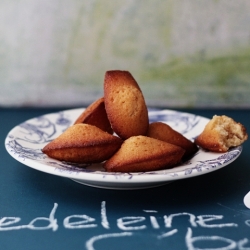 Apricot Caramel Madeleines