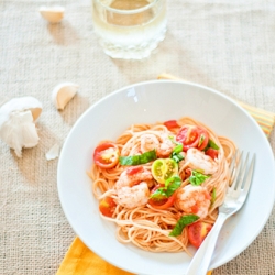 Shrimp, Tomato & Basil Pasta