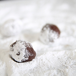 Chocolate Crinkle Cookies